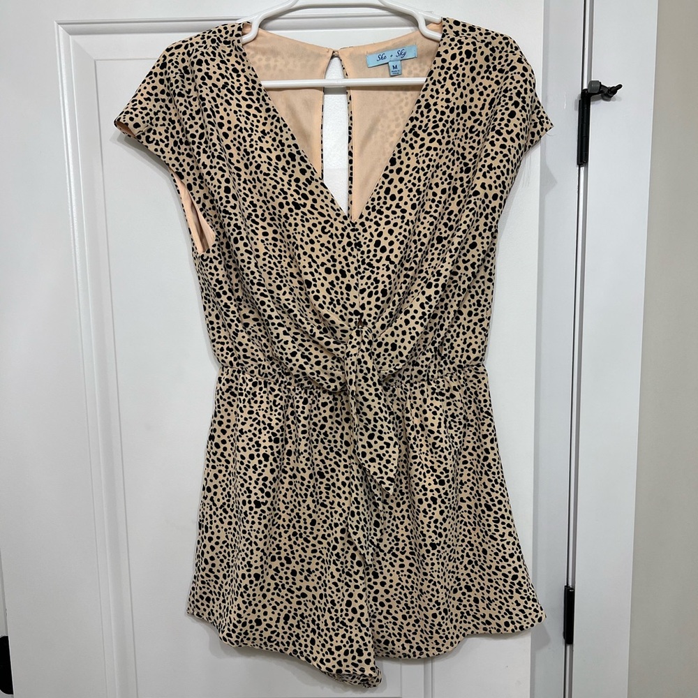 Boutique romper. Size Medium